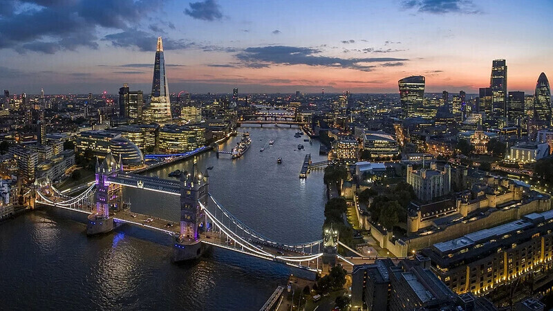 London skyline and surrounding areas
