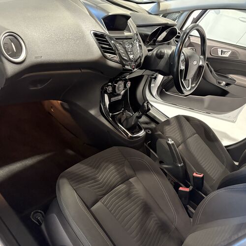 2017 (17) FORD FIESTA ZETEC 1.5 TDCi DIESEL 5 DOOR 