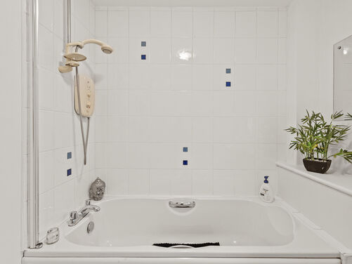 Bryson Place, Larbert, FK5 4FZ