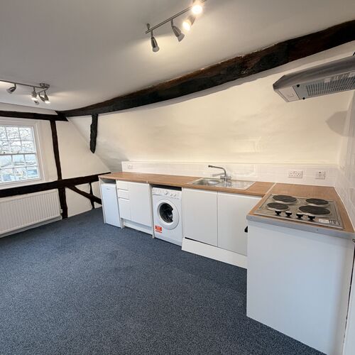 WINSLOW - STUDIO APARTMENT