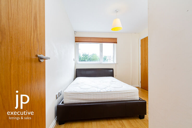 CENTURY WHARF CARDIFF BAY GROUND FLOOR UNFURNISHED TWO BEDROOM APARTMENT. 