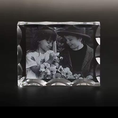 The Amazing 160x120x25mm 3D Staffa Scallop Edge Photo Frame