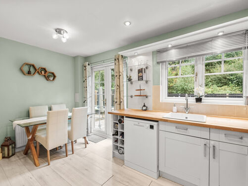 Bryson Place, Larbert, FK5 4FZ