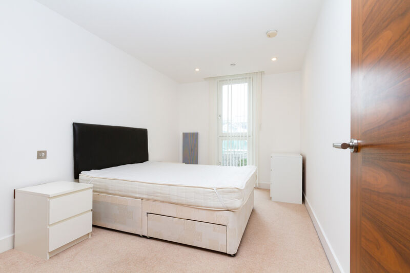 HAYES APARTMENTS CARDIFF CITY CENTRE FULLY FURNISHED APARTMENT