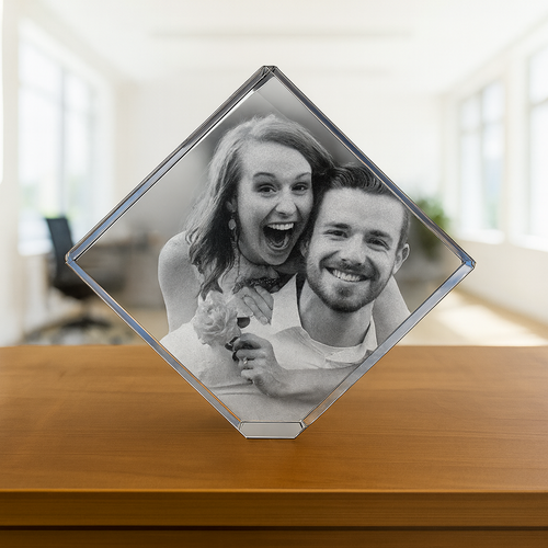 The Amazing 3D lona 8x8x8cm Crystal Cube