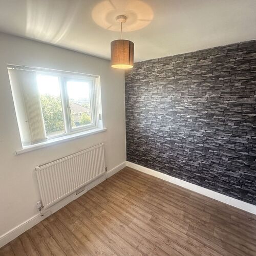 Winslade Avenue, Tonyrefail, CF39 8NW