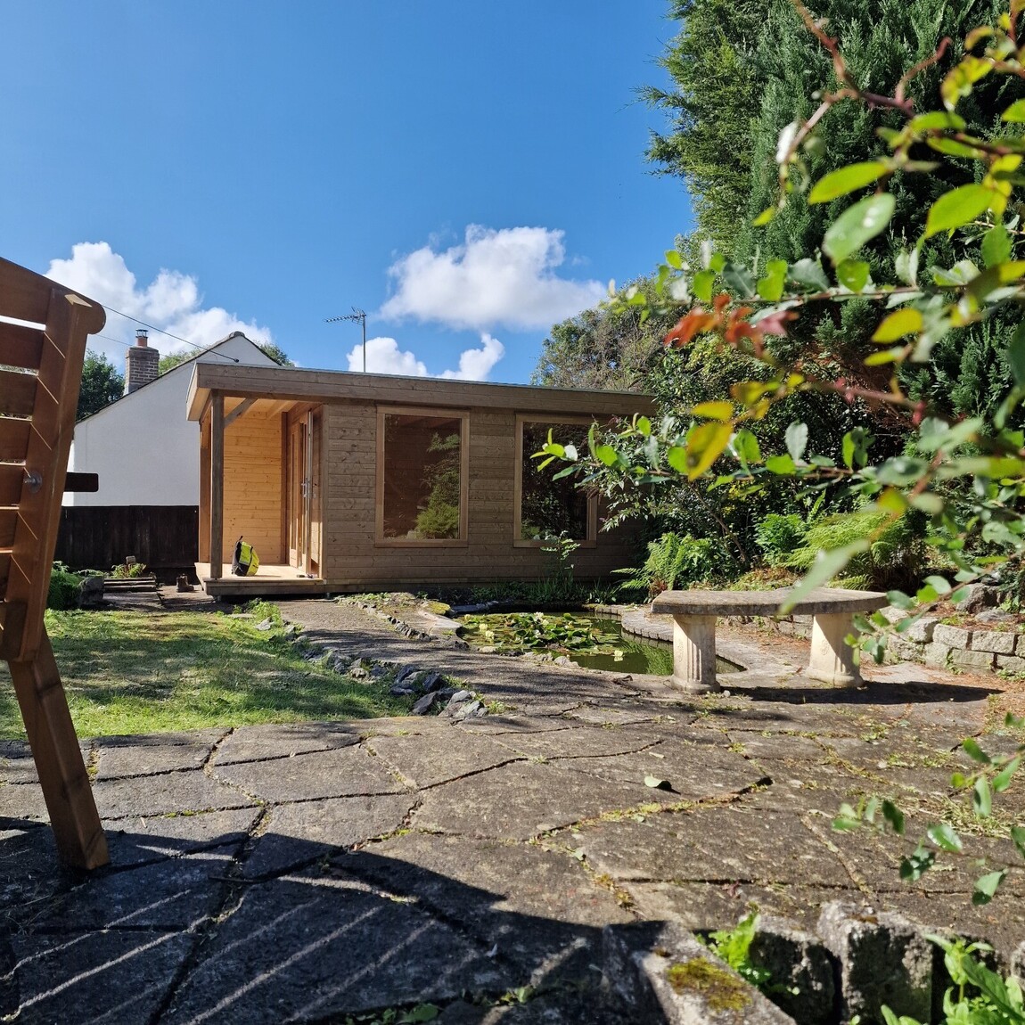 Bespoke Garden Offices, Log Cabins & Garden Buildings in Bristol