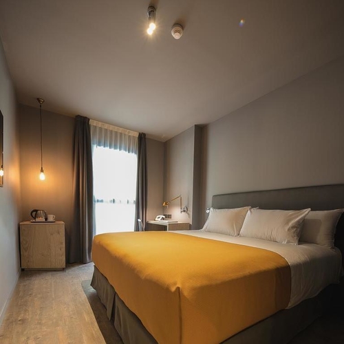 Yurbban Trafalgar Hotel