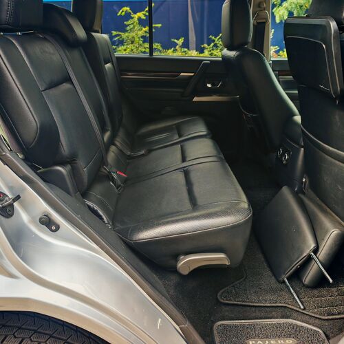 MITSHUBISHI Pajero Shogun 3.8 V6 2012 - Petrol Euro5 Ulez Compliant