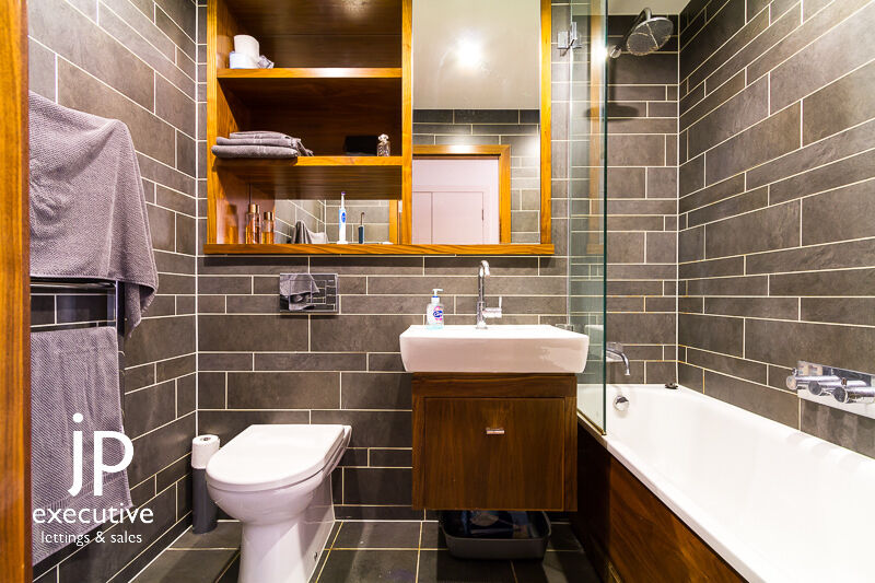 HAYES APARTMENTS CARDIFF CITY CENTRE FURNISHED ONE BEDROOM APARTMENT