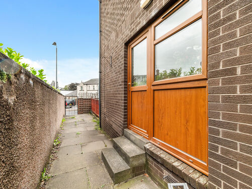 Kellie Place, Alloa, FK10 2DW