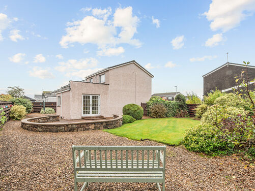 The Cairns, Menstrie, FK11 7HN