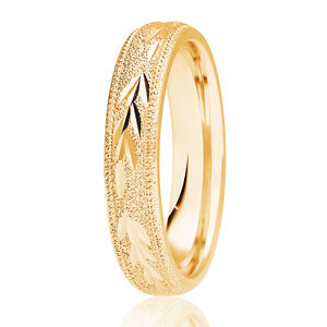 9ct 4mm DIAMOND CUT frosted leaf contrast pattern with mille-grain borders