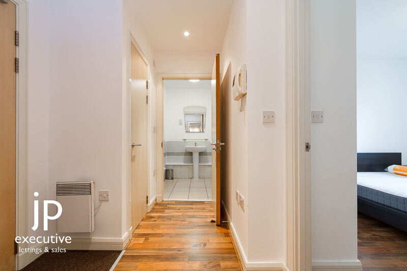 LANDMARK PLACE CARDIFF CITY CENTRE FULLY FURNISHED ONE BEDROOM APARTMENT