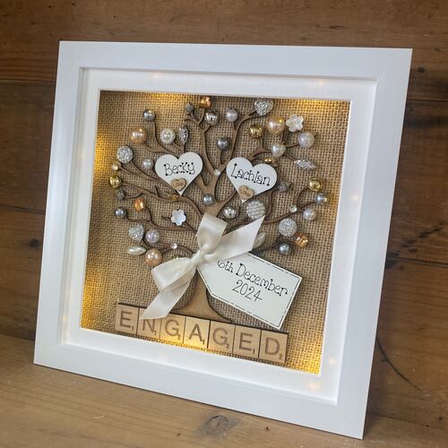 “ Engaged “ tree frame