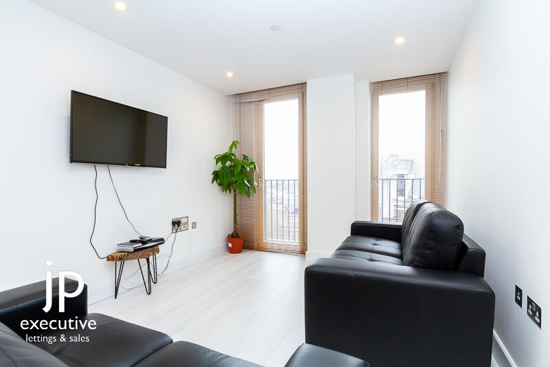 HAYES APARTMENTS CARDIFF CITY CENTRE FURNISHED TWO BEDROOM APARTMENT