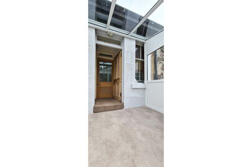 Upper Flat, Clan Villa, Bridge Street, Rothesay, Isle of Bute, PA20 0HQ