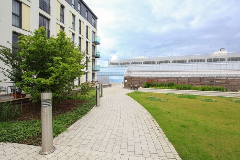 HAYES APARTMENTS CARDIFF CITY CENTRE FULLY FURNISHED APARTMENT