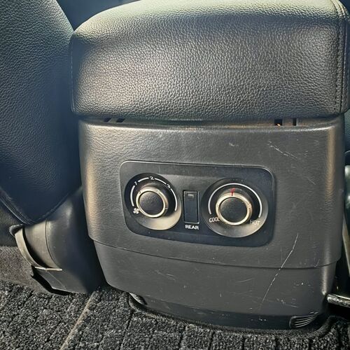 MITSHUBISHI Pajero Shogun 3.8 V6 2012 - Petrol Euro5 Ulez Compliant