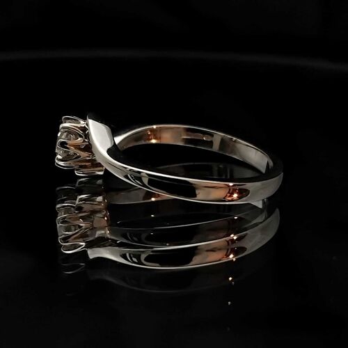 Platinum and diamond solitaire