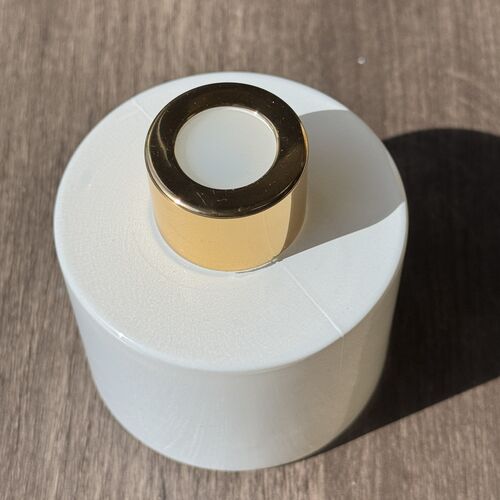 Oud & Bergamot White Classic diffuser