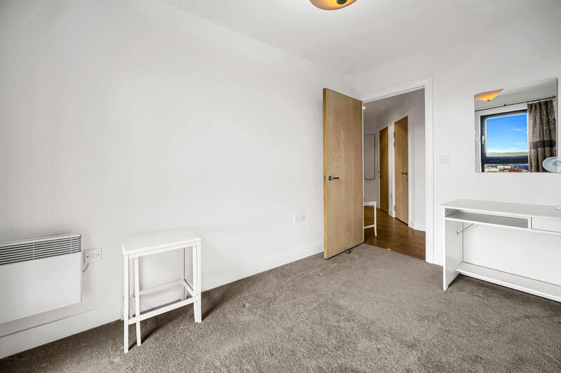 LANDMARK PLACE CARDIFF CITY CENTRE FURNISHED TWO BEDROOM APARTMENT WITH PARKING