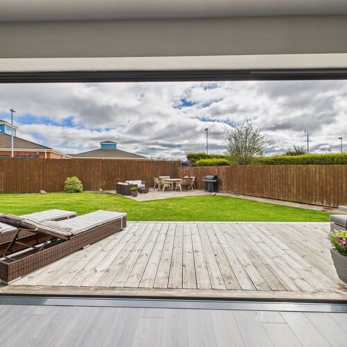 15 Glen Farrar Way 