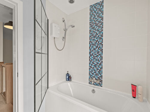 Newlands Road, Brightons, FK2 0DE