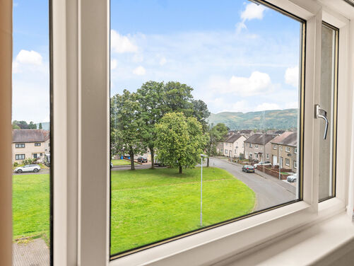 Barnhill Drive, Tullibody, FK10 2RL