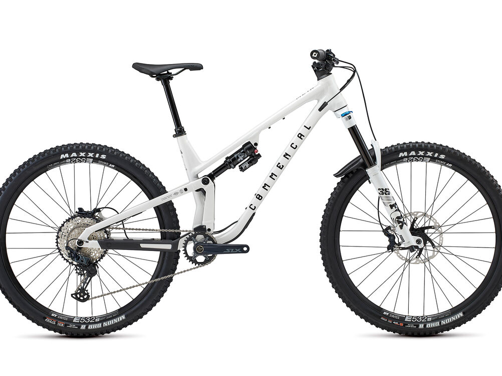 COMMENCAL META V5 ESSENTIAL PURE WHITE