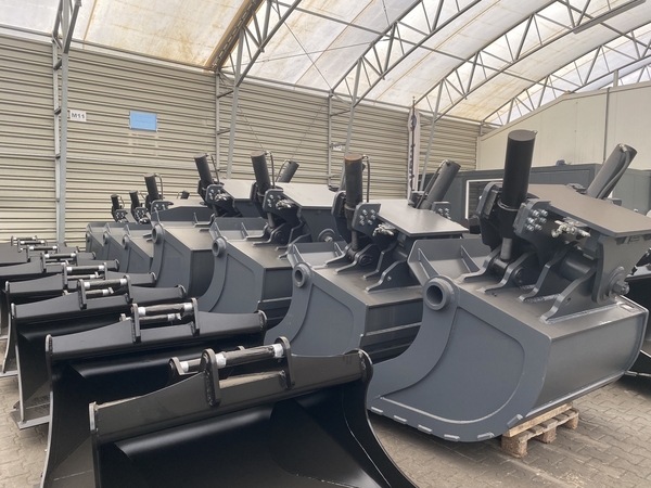 Scandinavian Style Hydraulic Tilting Grading Buckets