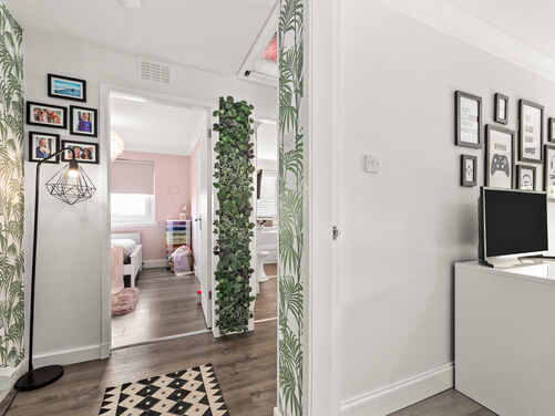 Briardene, Laurieston, FK2 9JF