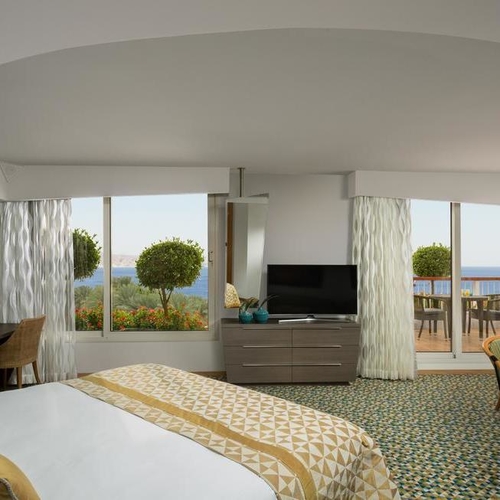 Dan Eilat