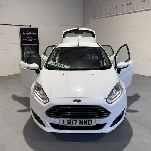 2017 (17) FORD FIESTA ZETEC 1.5 TDCi DIESEL 5 DOOR 