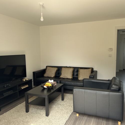 NEWTON LEYS - 3 BEDROOM 2 BATHROOM TOWNHOUSE - GARDEN