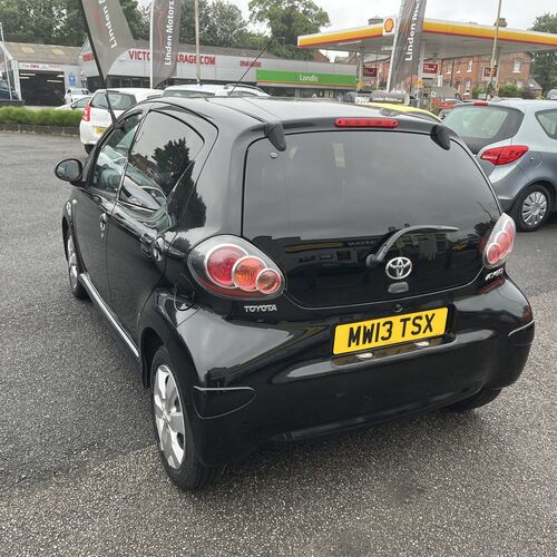 2013 (13) TOYOTA AYGO "MOVE WITH STYLE" 1.0 5 DOOR 