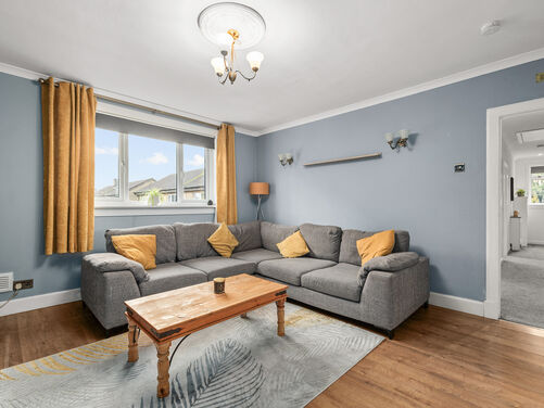 Redlands Road, Tullibody, FK10 2QH