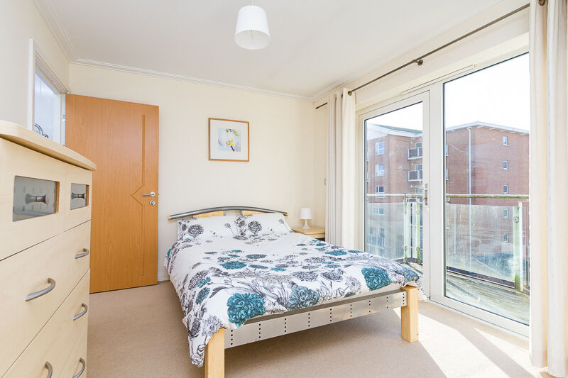 CENTURY WHARF CARDIFF BAY FURNISHED TWO BEDROOM APARTMENT