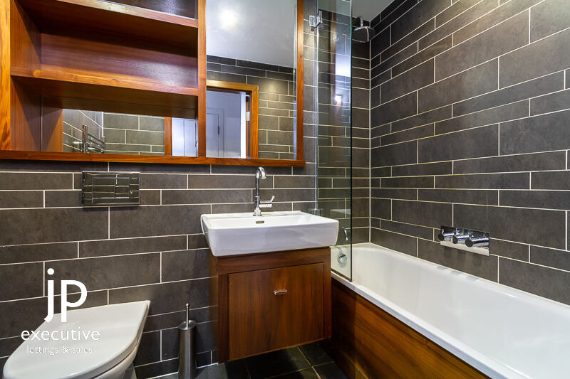 HAYES APARTMENTS CARDIFF CITY CENTRE FURNISHED TWO BEDROOM APARTMENT