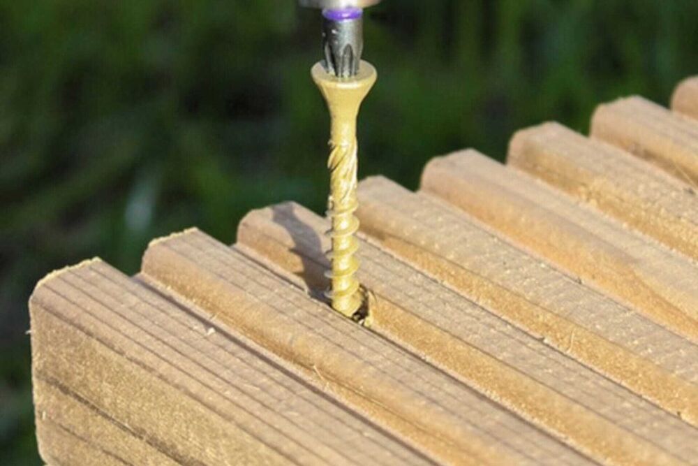 4X20 Wooden Decking with 2 Handrail Sides