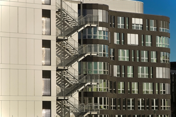 Cladding Removal and the Party Wall etc. Act 1996: Notification Requirements for Leaseholders