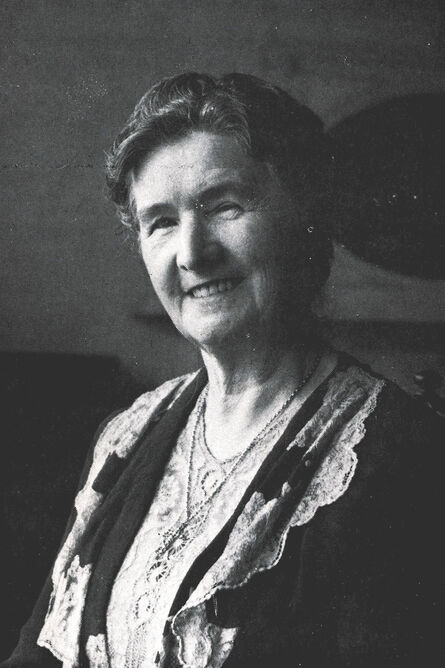 Nan Mackenzie - Healer and Medium