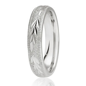 18ct 4mm DIAMOND CUT frosted leaf contrast pattern with mille-grain borders