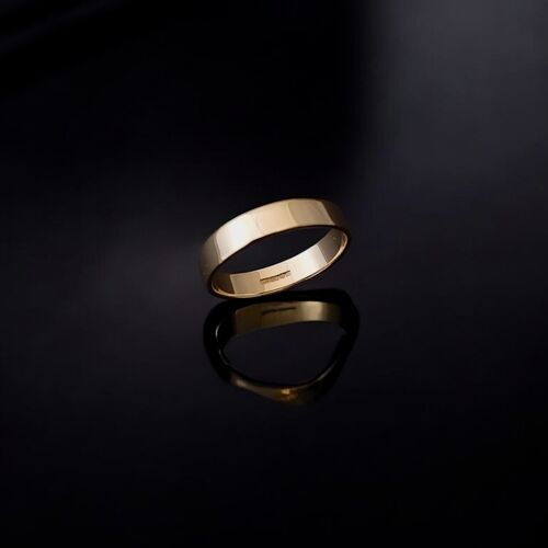 4mm 9ct yellow gold flat court profile ring