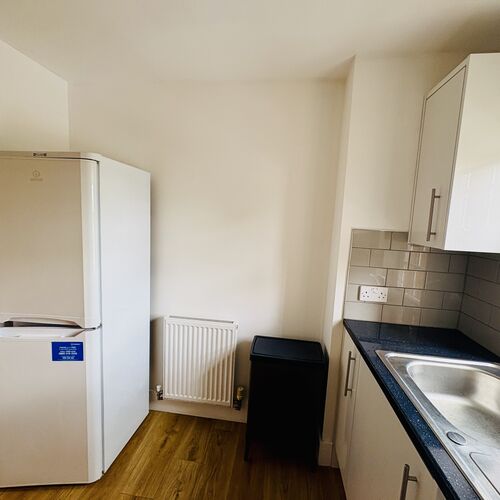 BROUGHTON - 2 BEDROOM - 2 BATHROOM APARTMENT