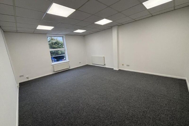 First Floor offices - Kidlington - 1167 sq ft (108 sq m) - TO LET 