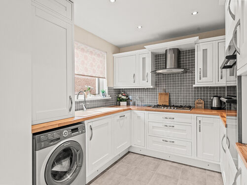 The Cairns, Menstrie, FK11 7HN