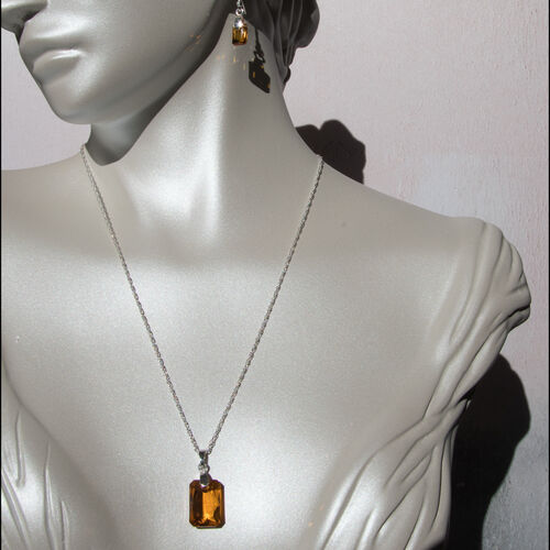 Serinity Crystal Necklace & Earring Set