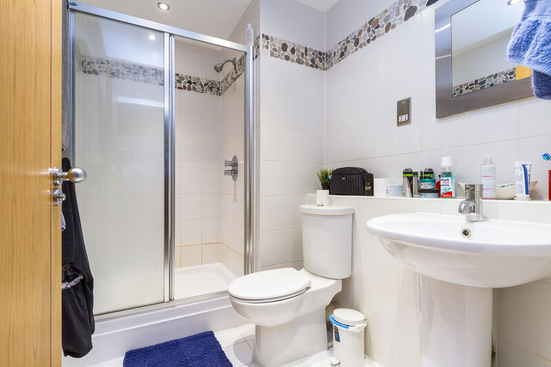 ALTOLUSSO CARDIFF CITY CENTRE FULLY FURNISHED TWO BEDROOM APARTMENT WITH PARKING