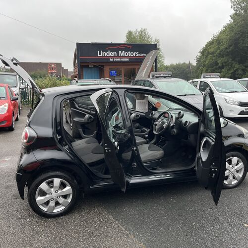 2013 (13) TOYOTA AYGO "MOVE WITH STYLE" 1.0 5 DOOR 